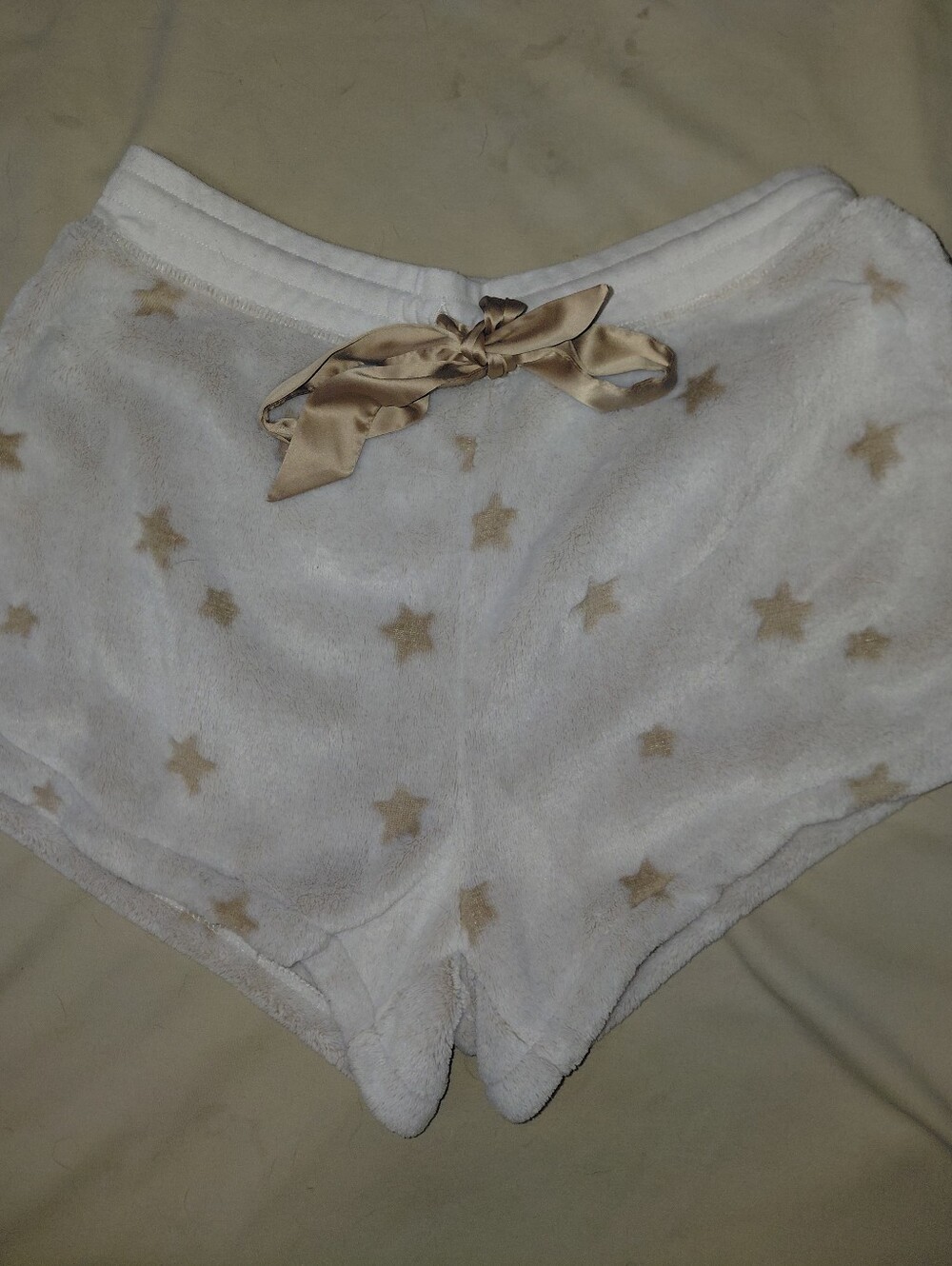 Z Supply Cream Plush Star-Print Lounge Shorts with Tan Satin Bow Large